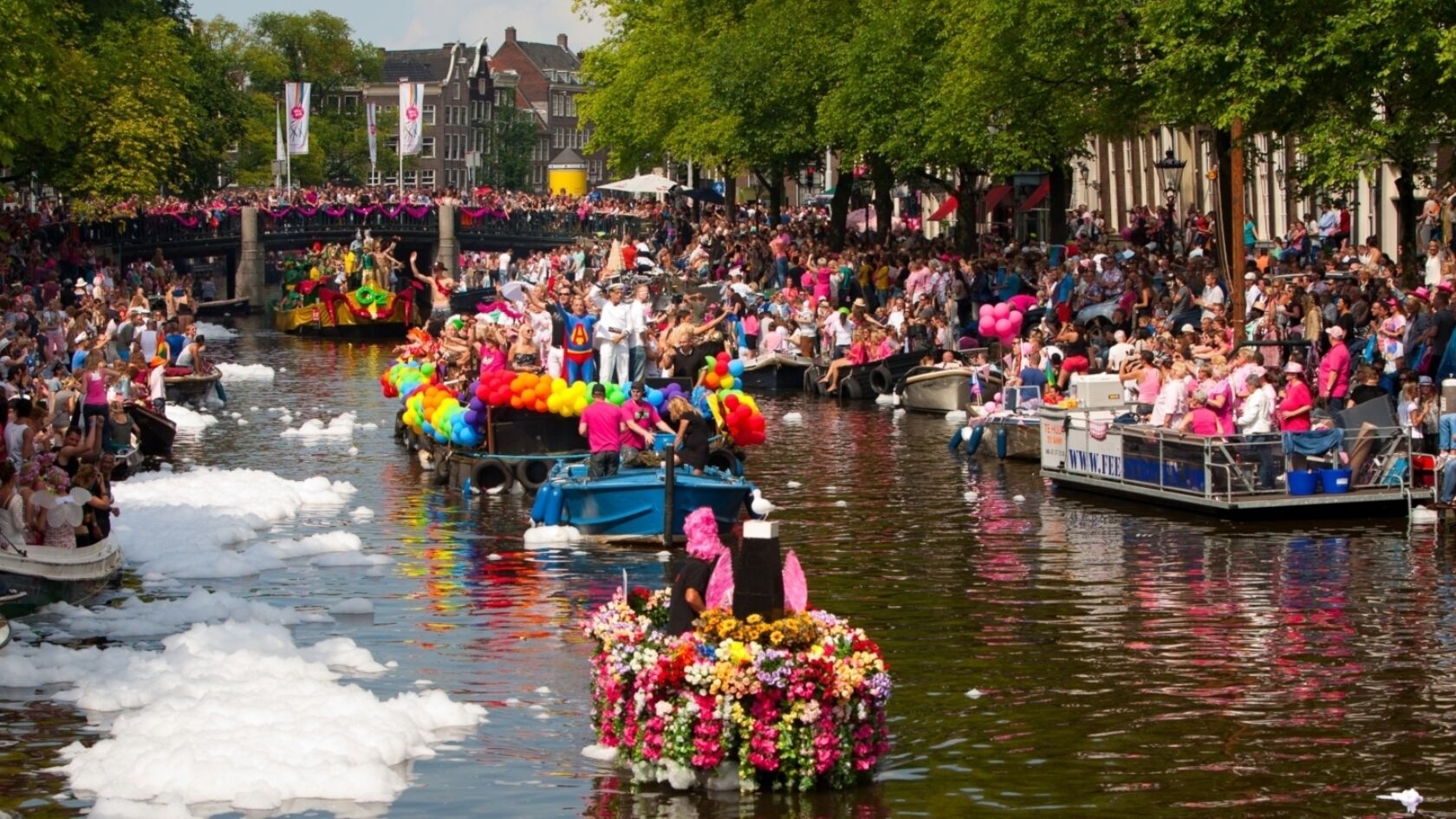 Atletiekunie vaart mee met de Canal Parade 2019