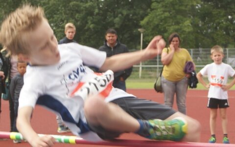 Nieuwe hoogspringmat nodig voor jouw jeugd?