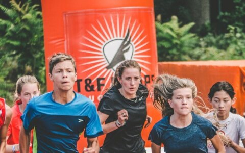 T&F Camps geeft een steuntje in de rug(nummers)