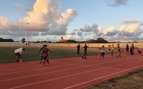 Ren.Spring.Gooi op Caribisch Nederlandse scholen
